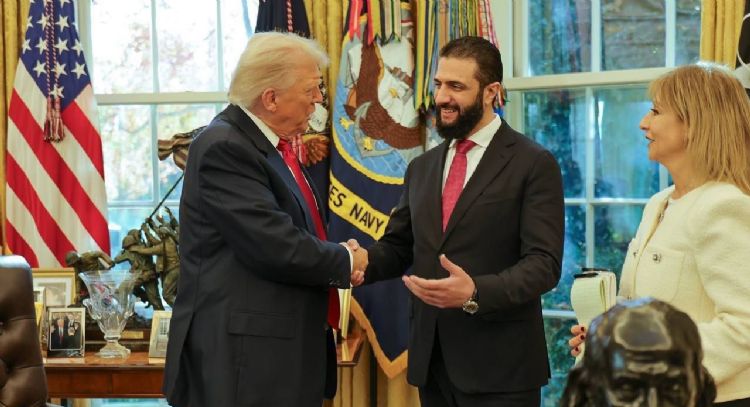 Trump recibe al presidente sirio en una reunión inédita en la Casa Blanca