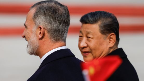 China y España firman acuerdos para fortalecer la cooperación durante visita del rey Felipe VI