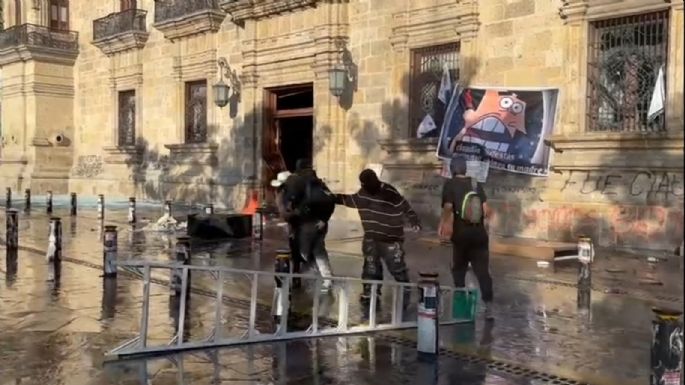 Manifestación de Generación Z en Guadalajara terminó en ataque al Palacio de Gobierno (Video)