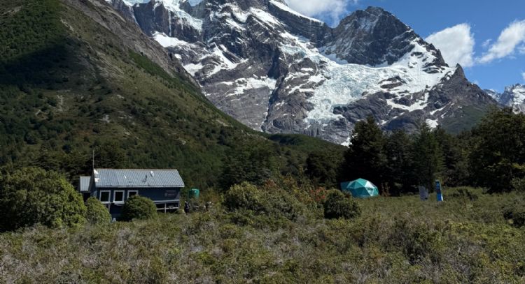 Chile: mueren dos turistas mexicanos y otros 7 están desaparecidos durante excursión en glaciares