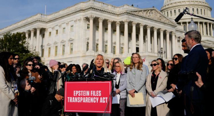 La Cámara de Representantes de EU vota a favor de divulgar los archivos de Epstein