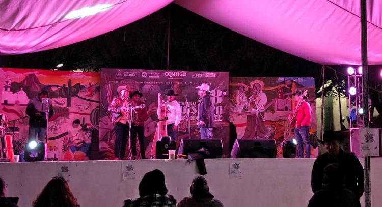 Mariachi de Tolimán y músicos colombianos unen huapango con joropo en vínculo cultural