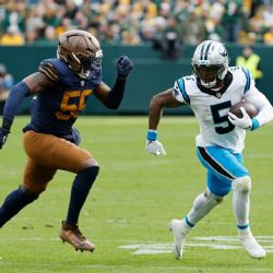 Rico Dowdle y Ryan Fitzgerald le dan a los Panthers una victoria de 16-13 sobre los Packers