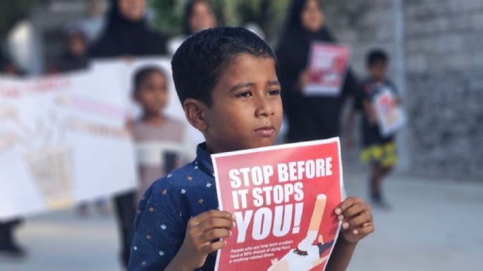 Maldivas prohíbe fumar a los nacidos a partir de 2007