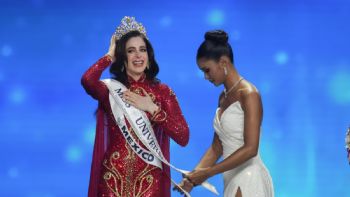 La mexicana Fátima Bosch supera la controversia para convertirse en Miss Universo (Video)