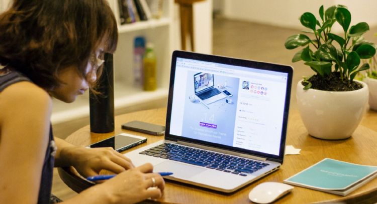 Empresario ofrece 20,700 pesos al mes por pasantía de 12 horas diarias y la vacante se vuelve viral