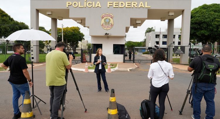 Arrestan a Bolsonaro por presunto plan para escapar y evitar condena de 27 años en prisión