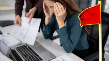 ¿Te estresa tu jefe? Empresas pueden recibir multas de hasta medio millón de pesos