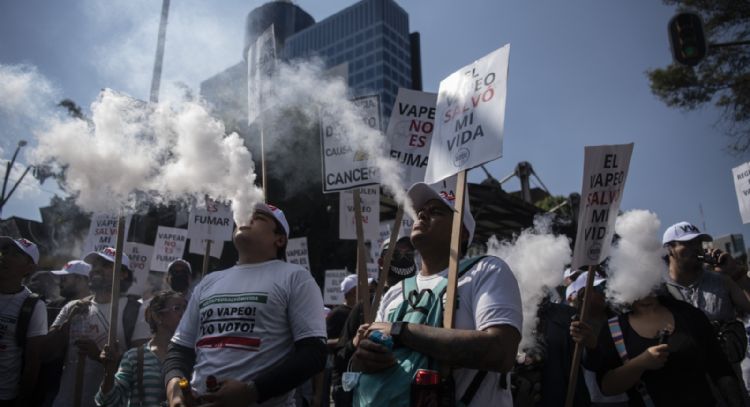 Mercado negro de vapeadores es de 20 mil millones de pesos al año; siete cárteles lo controlan