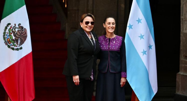 Sheinbaum se reúne con Xiomara Castro, presidenta de Honduras