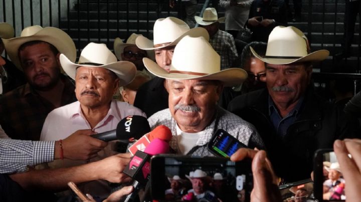 Transportistas y campesinos mantienen bloqueos por tercer día consecutivo