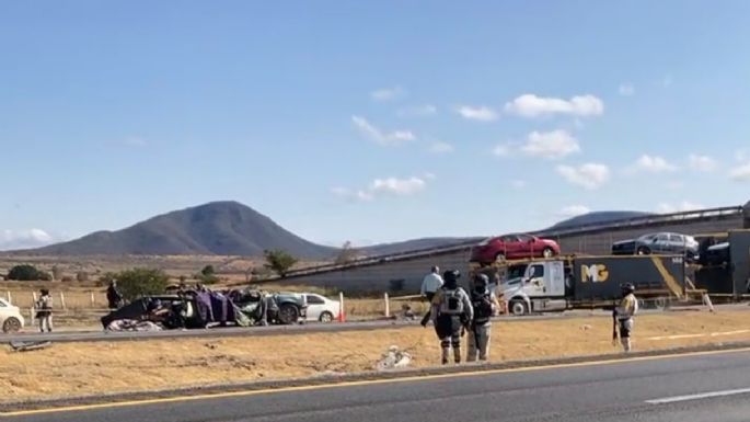Choque en autopista Salamanca-León deja 11 fallecidos; dos eran menores