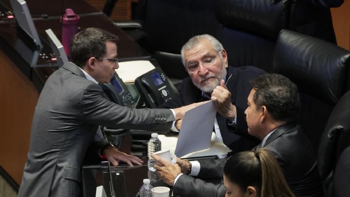 Entre hermetismo y secrecía arranca la sesión del Senado sobre la posible salida de Gertz