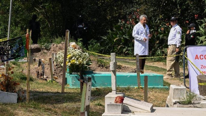 Identifican a cuatro personas desaparecidas que estaban en una fosa común del Panteón Dolores