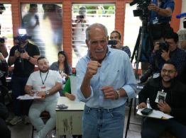 El candidato apoyado por Trump lleva ligera ventaja en las elecciones presidenciales de Honduras
