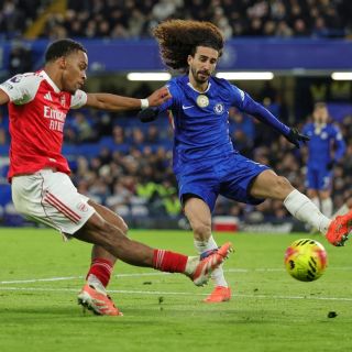 Chelsea se queda con 10 hombres, pero rescata el empate 1-1 contra el Arsenal