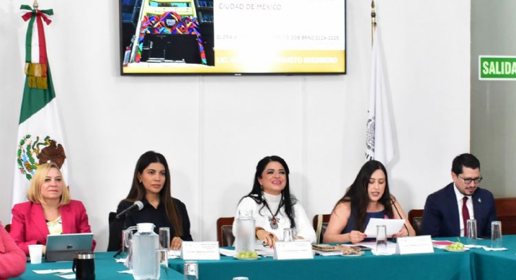 Alejandra Frausto se pronuncia a favor de regular plataformas digitales de hospedaje temporal