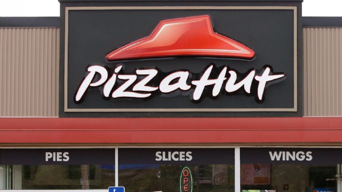 La empresa matriz de Pizza Hut sopesa vender la cadena