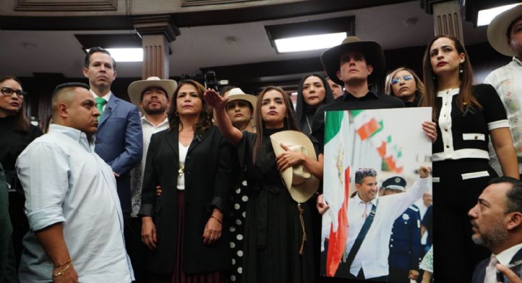 Grecia Quiroz asume como alcaldesa de Uruapan y ofrece seguir su legado