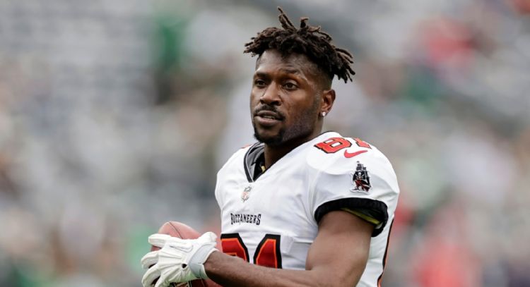 El exastro de la NFL, Antonio Brown, fue arrestado por intento de asesinato