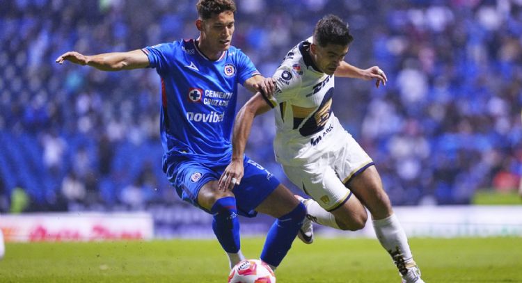 Pumas vence 3-2 a Cruz Azul y avanza al Play-In