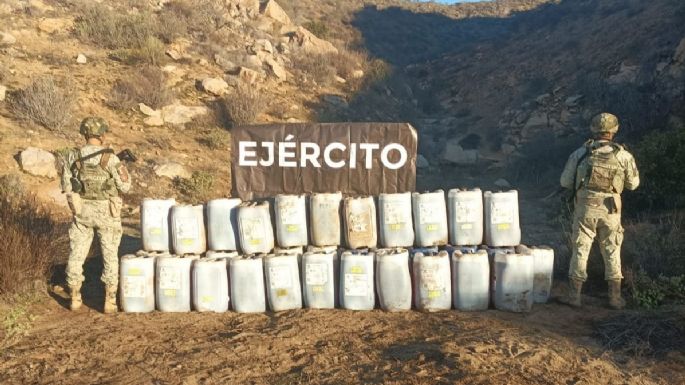 Encuentran bajo tierra 2 mil litros de precursores químicos en Ensenada, Baja California