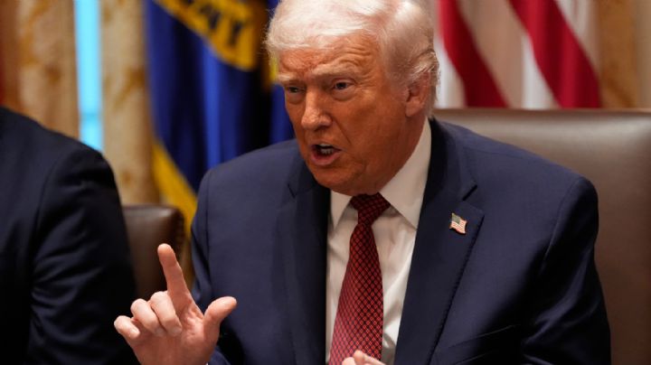 Trump presume que EU incautó buque petrolero frente a costa de Venezuela