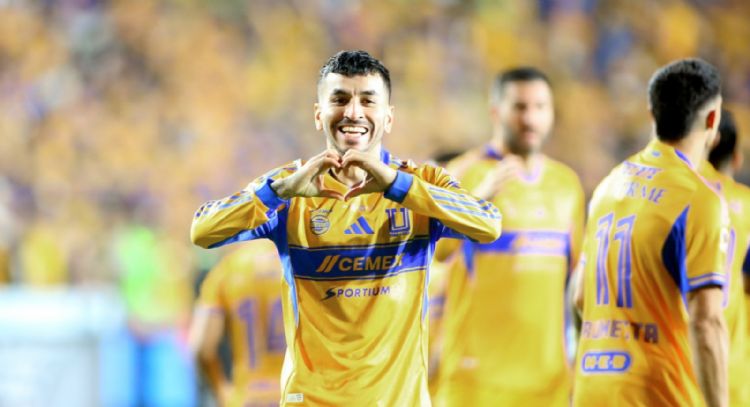 Ángel Correa aprovecha pifia y Tigres supera a Toluca en la ida de la final (Video)