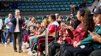 Alfonso Durazo reconoce y fortalece a atletas sonorenses con 540 becas