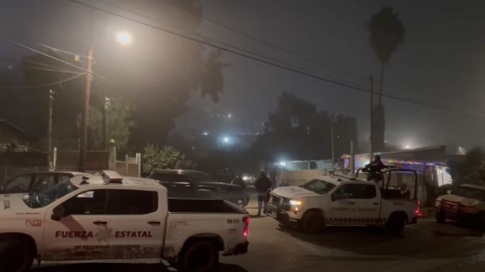 Tiran cuerpos de dos mujeres con cables alrededor del cuello en Tijuana