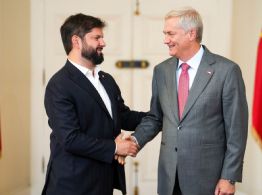 Boric y el ultraderechista Kast se reúnen para afinar los detalles de la transición en Chile