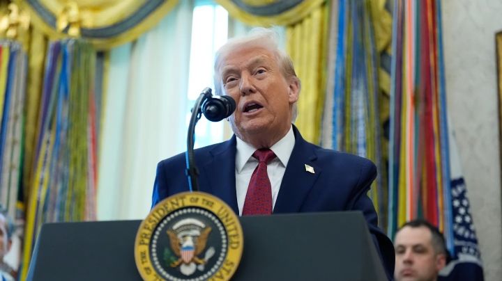 Trump demanda a la BBC por 10 mil millones de dólares, acusándola de difamación