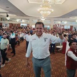 Diputado morenista defiende contrato asignado a sus hermanos para construir viviendas del Bienestar