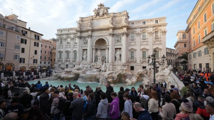 Visitar la Fontana de Trevi en Roma dejará de ser gratis y costará 2 euros a partir de febrero