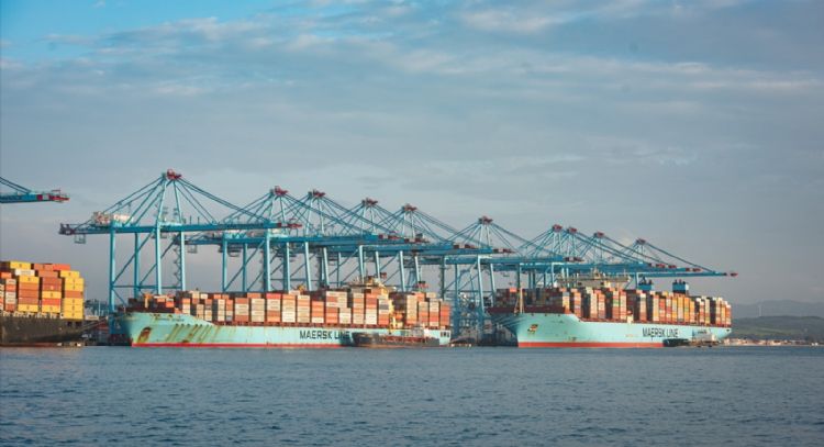 EU propone cerrar sus puertos a buques españoles por negar escalas de sus barcos con armas a Israel