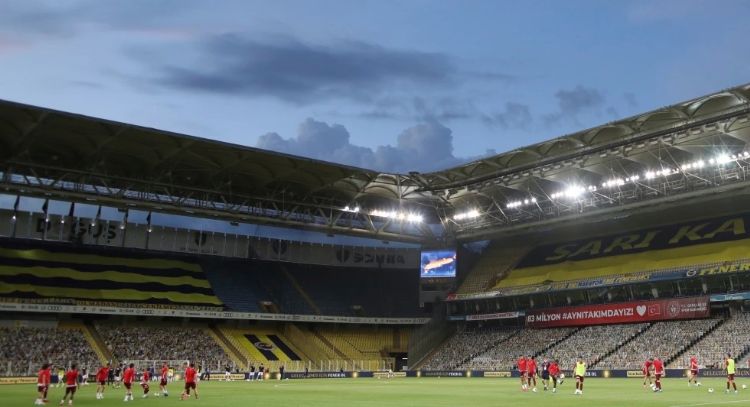 El presidente del club de futbol turco Fenerbahçe es interrogado en una investigación por drogas