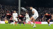 Foto ilustrativa de la nota titulada: Raúl Jiménez anota de penalti para dar la victoria al Fulham 1-0 sobre el Nottingham Forest (Video)