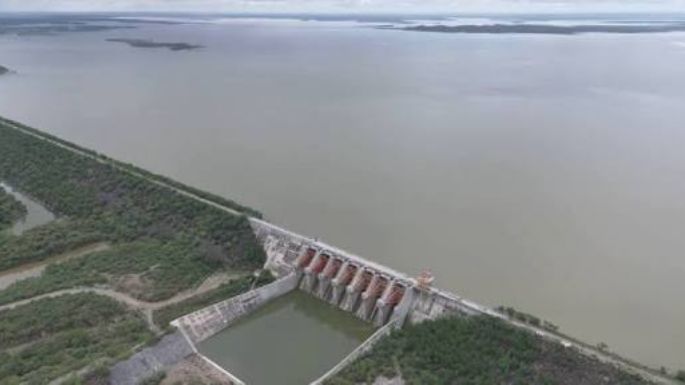 Inicia desfogue de la presa El Cuchillo, en Nuevo León, para pagar deuda de agua a EU