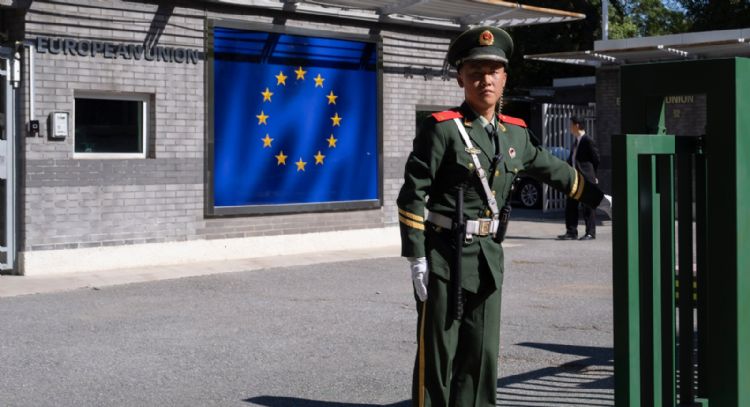 China alerta de la "remilitarización" de Japón: "amenaza la paz regional y global"