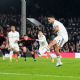 Raúl Jiménez anota de penalti para dar la victoria al Fulham 1-0 sobre el Nottingham Forest (Video)