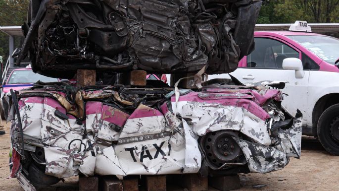 Gobierno de CDMX inicia programa de chatarrización y renovación de taxis