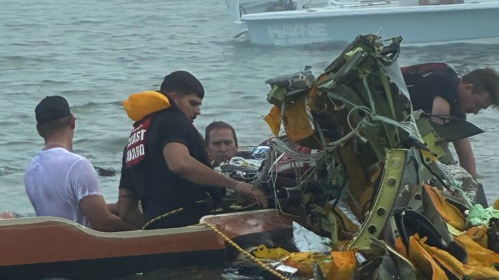 Aeronave médica de la Marina perdió comunicación minutos antes de estrellarse en Texas