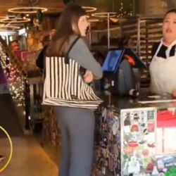 Lanzan bolillos a Green Rhino en CDMX tras polémica por pan mexicano (VIDEO)