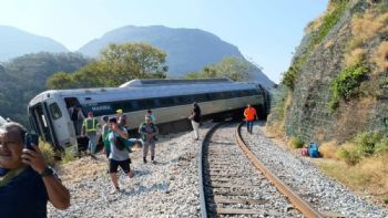 Descarrila tren del Corredor Interoceánico en Nizanda, Oaxaca