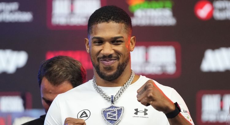 Anthony Joshua sufre accidente automovilístico en Nigeria que deja dos muertos