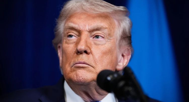 Trump dijo que EU atacó una instalación que vinculó a presuntos barcos con drogas en Venezuela