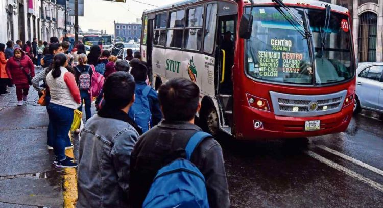 Transportistas de Morelos reactivan demanda de aumento al pasaje rumbo a 2026