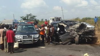 Preocupación por carreteras en Nigeria tras accidente que hirió a Anthony Joshua y dejó dos muertos