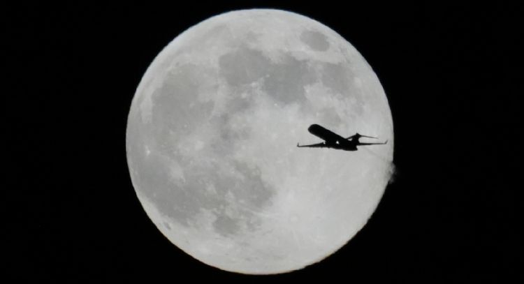 La primera lluvia de meteoros y Superluna del año coincidirán en enero