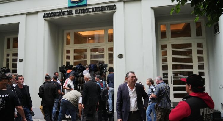 Justicia argentina ordena nuevos allanamientos en AFA por presunto lavado de dinero de 560 mdd